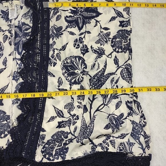 YA Los Angeles Navy Floral Kimono/Shawl/Blouse. Size Small - Picture 6 of 11